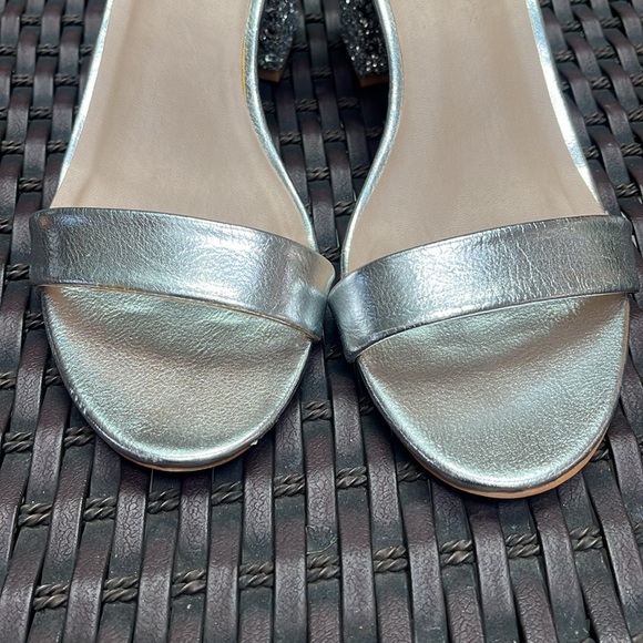 Mix No. 6 CYM Silver Metallic Faux Leather Sandals Block glitter Heels Women 7.5 - Picture 3 of 13